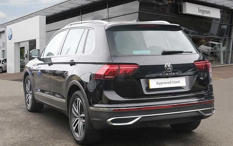 Used VW Tiguan Elegance 150 HP (110 kW) 2023 Black SUV
