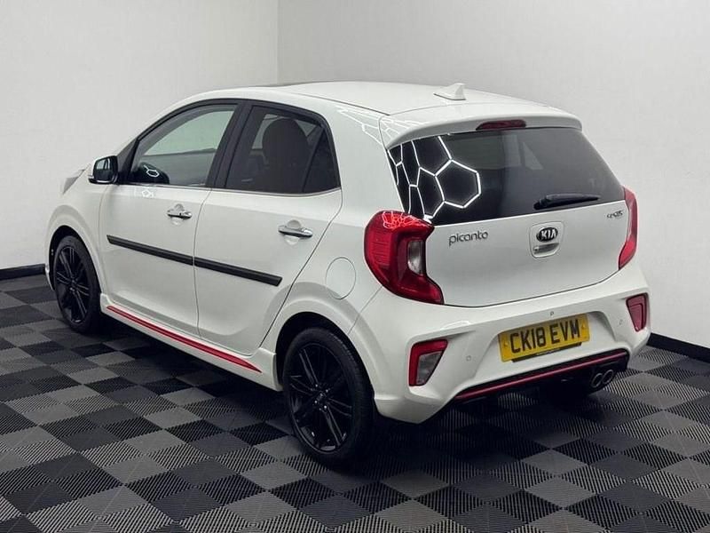 Used Kia Picanto GT-Line S 83 HP (61 kW) 2018 White Hatchback