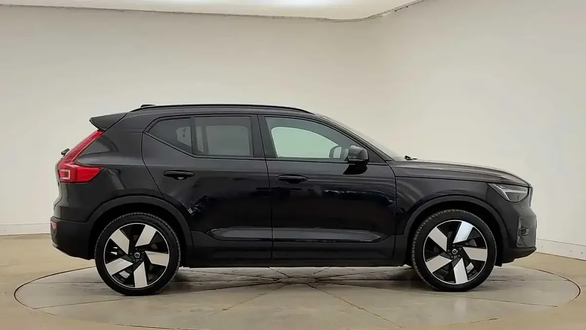 Used Volvo XC40 Ultimate 169 kW (231 HP) 2023 Black SUV