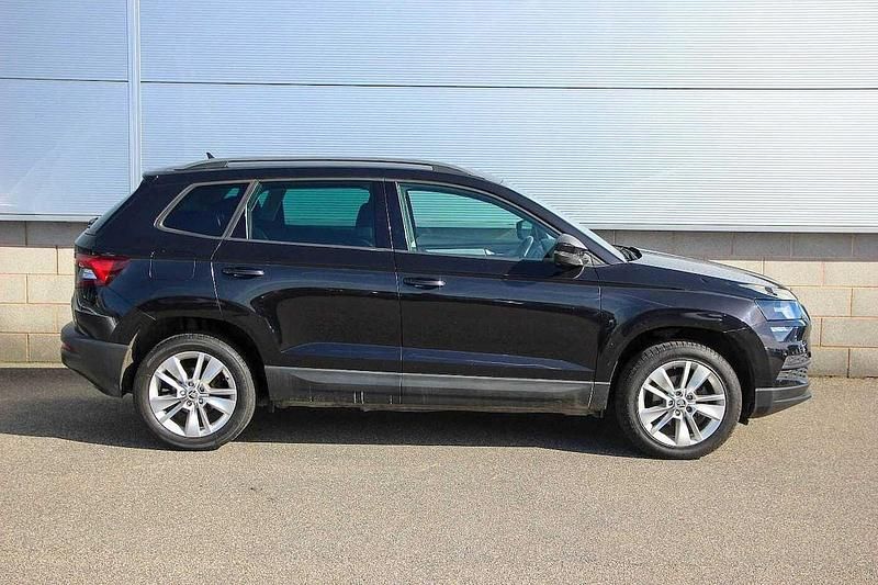 Used Skoda Karoq SE Technology 113 HP (83 kW) 2019 Black magic pearlescent SUV