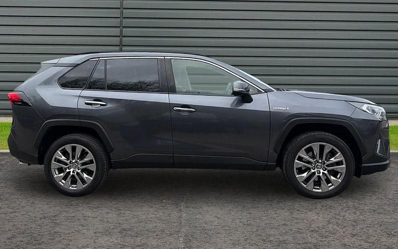 Used Toyota RAV4 222 HP (163 kW) 2025 SUV