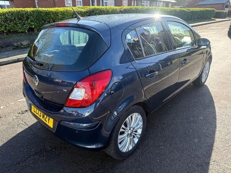 Used Vauxhall Corsa 100 HP (73 kW) 2013 Blue Hatchback