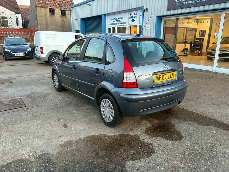 Begagnad Citroën C3 2007 Grå Halvkombi