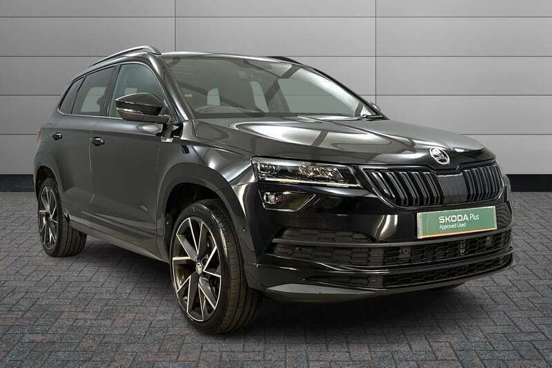 Black magic pearlescent Used 2019 Skoda Karoq SportLine SUV | £19,750 (A bit pricey) - Image 1/4