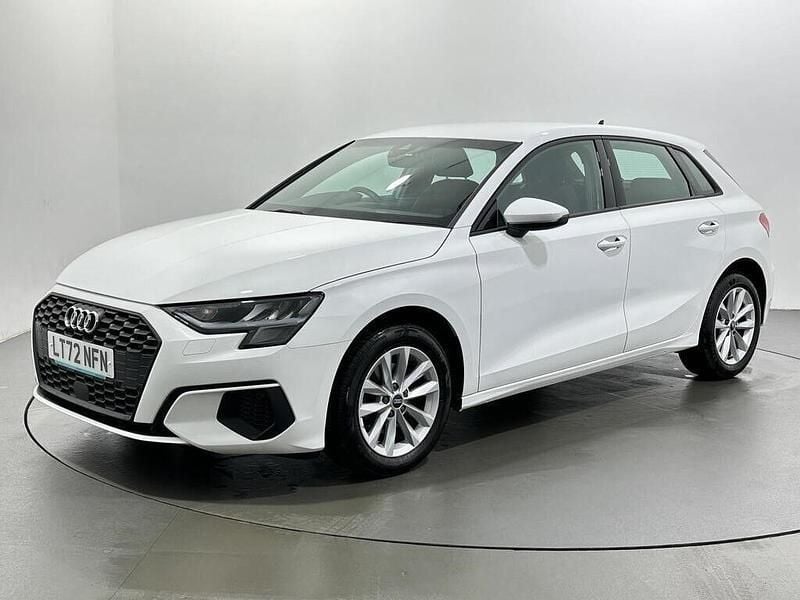 Used Audi A3 Sportback 110 HP (80 kW) 2022 White Hatchback