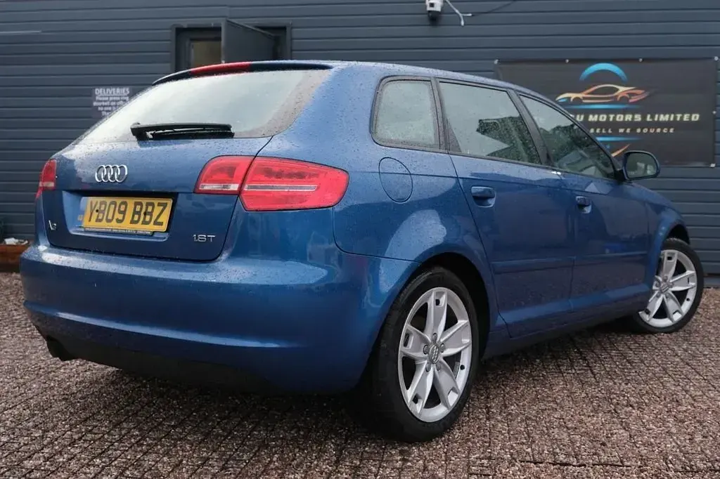 Begagnad Audi A3 Sport 160 HK (117 kW) 2009 Blå Halvkombi