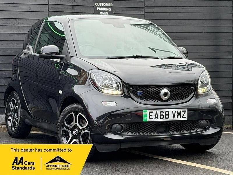 Black Used 2018 Smart ForTwo Electric Drive Premium Coupe | £6,799 (Fair price) - Image 1/4
