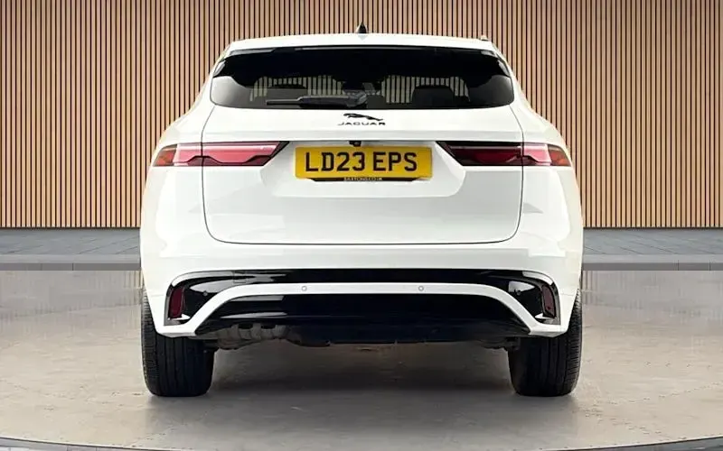 Used Jaguar F-Pace R-Dynamic 204 HP (150 kW) 2023 White SUV