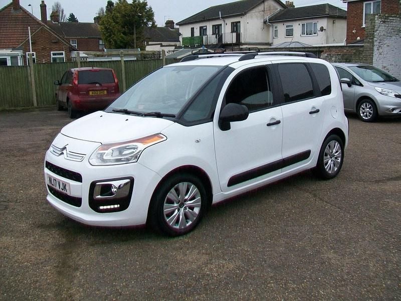 Used Citroën C3 Picasso 2017 White MPV