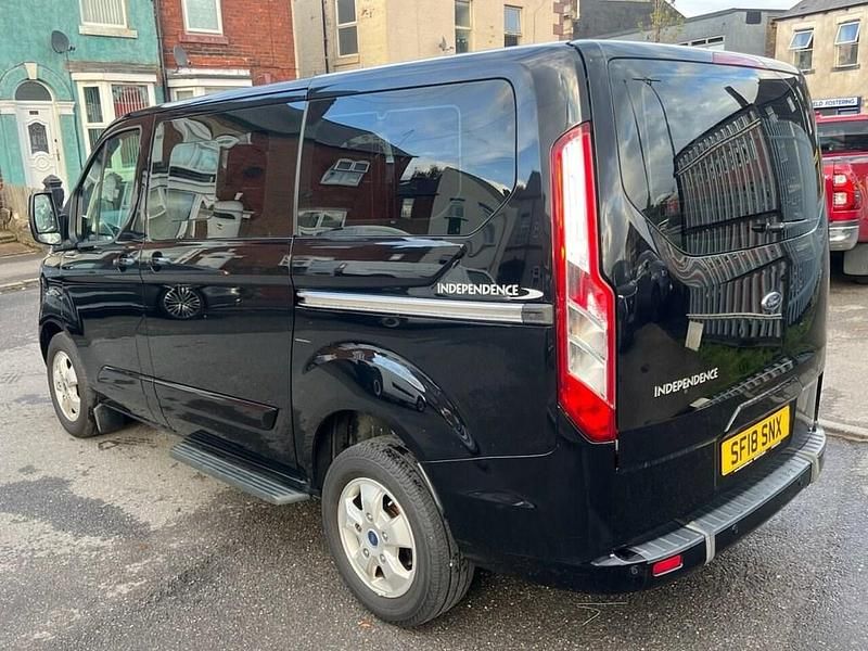 Used Ford Tourneo Titanium 130 HP (95 kW) 2018 Black MPV