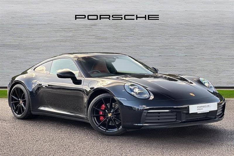 Jet black Used 2019 Porsche 911 Coupe | £86,990 (Good price) - Image 1/4