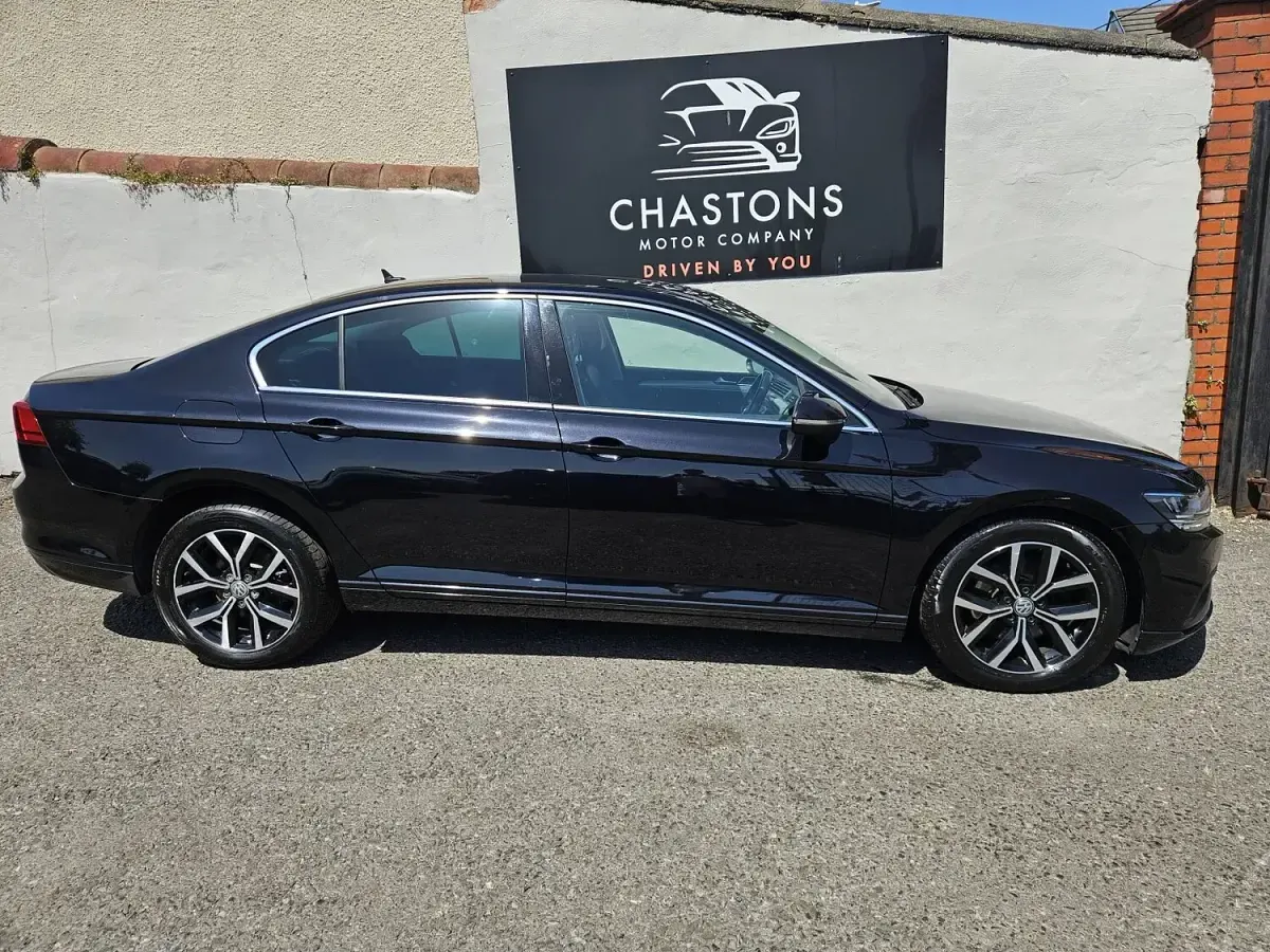 Used VW Passat SEL 150 HP (110 kW) 2020 Black Sedan