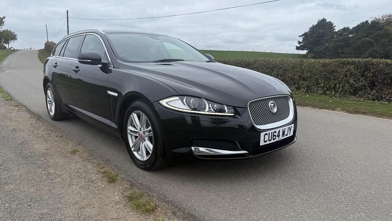 Black Used 2014 Jaguar XF Luxury Estate | £5,995 (Fair price) - Image 1/4