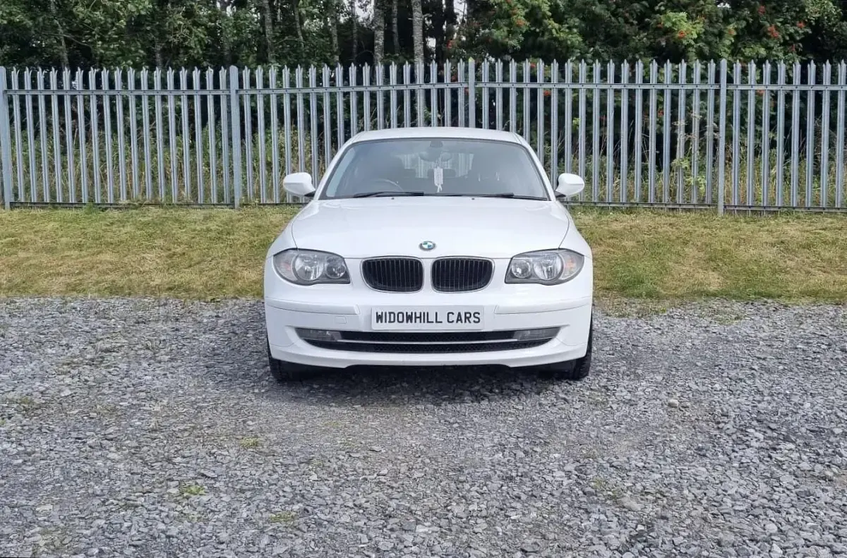Used BMW 116 Sport Line 2010 White Hatchback