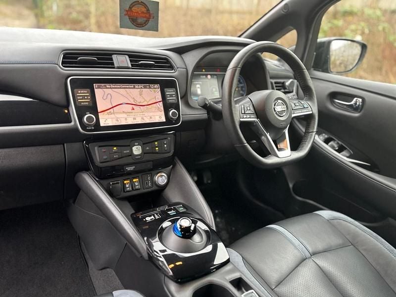 Usado Nissan Leaf Tekna 110 kW (150 HP) 2021 Preto Citadino