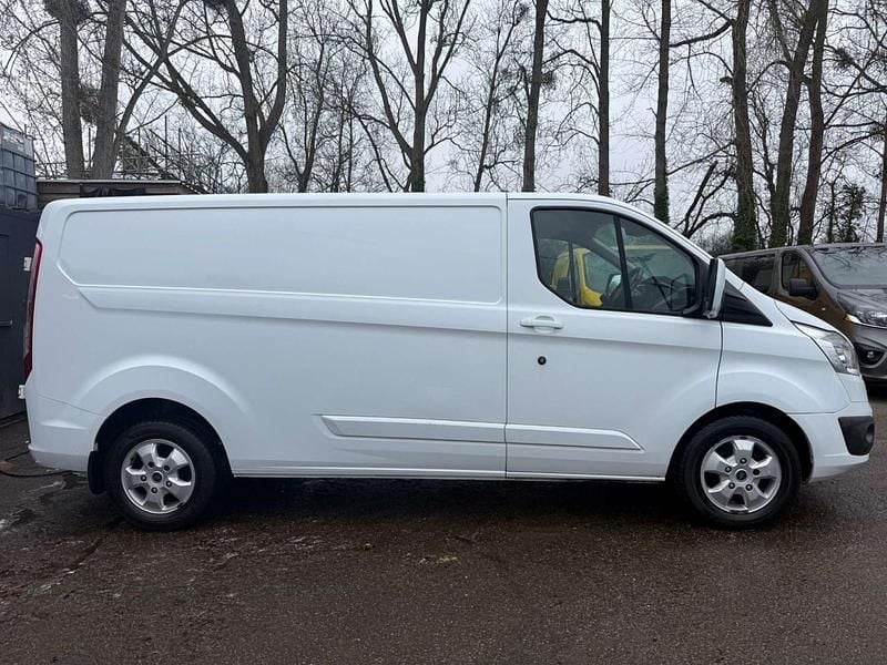 Second-hand Ford Transit Custom Limited 130 CP (95 kW) 2018 Alb Van