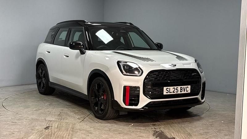 White Used 2025 Mini John Cooper Works Countryman SUV | £37,995 (Good price) - Image 1/4