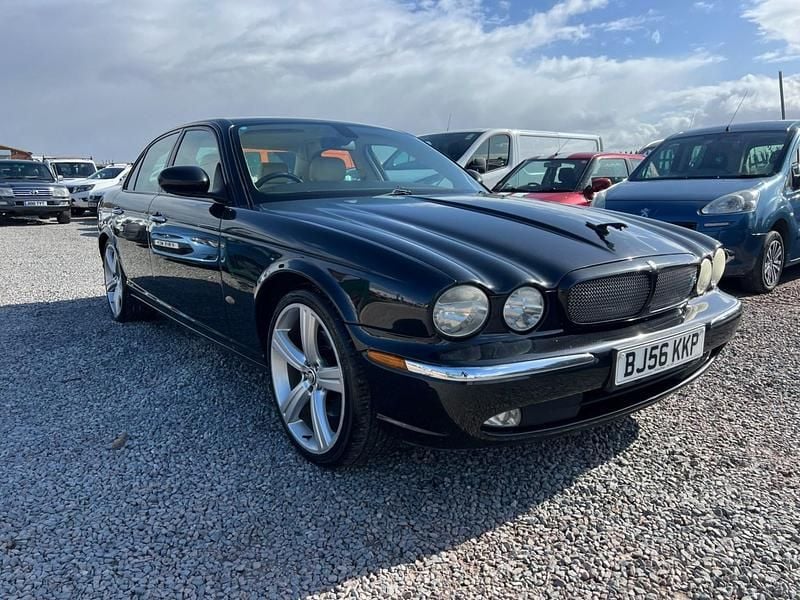 Used Jaguar XJ8 2006 Black Sedan