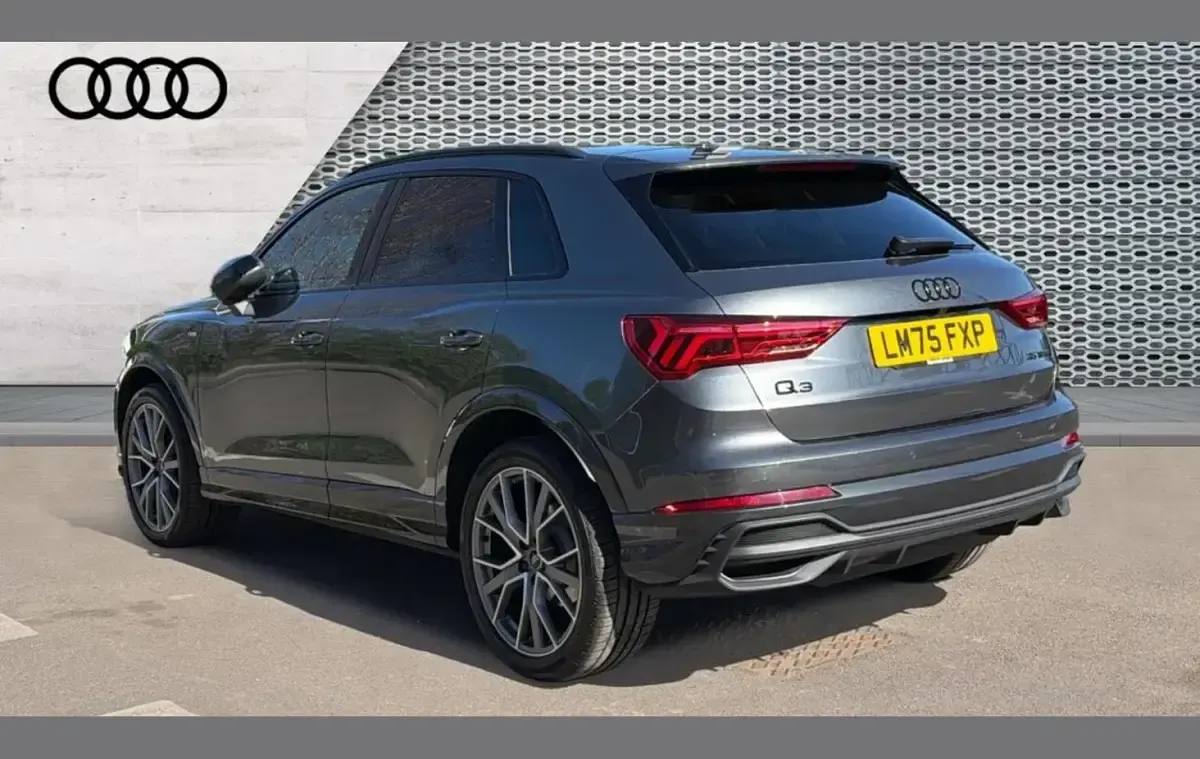 New Audi Q3 Black Edition 150 HP (110 kW) 2025 Grey SUV