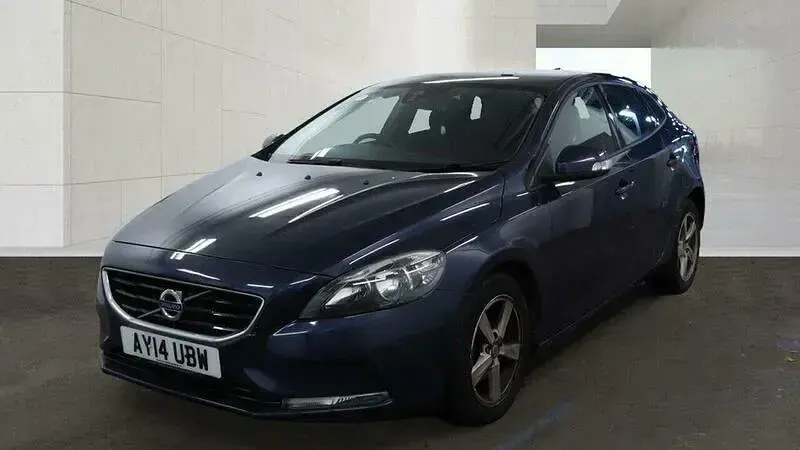 Used Volvo V40 2014 Blue Hatchback