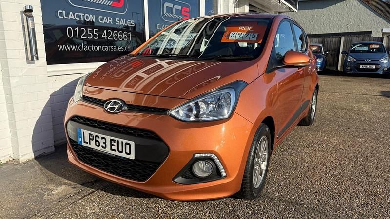 Used Hyundai i10 Premium 87 HP (63 kW) 2014 Orange Hatchback