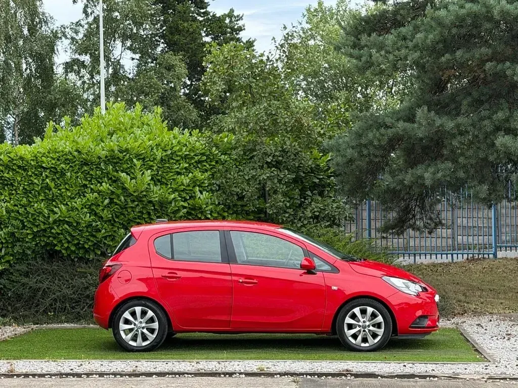 Used Vauxhall Corsa 90 HP (66 kW) 2018 Red Hatchback