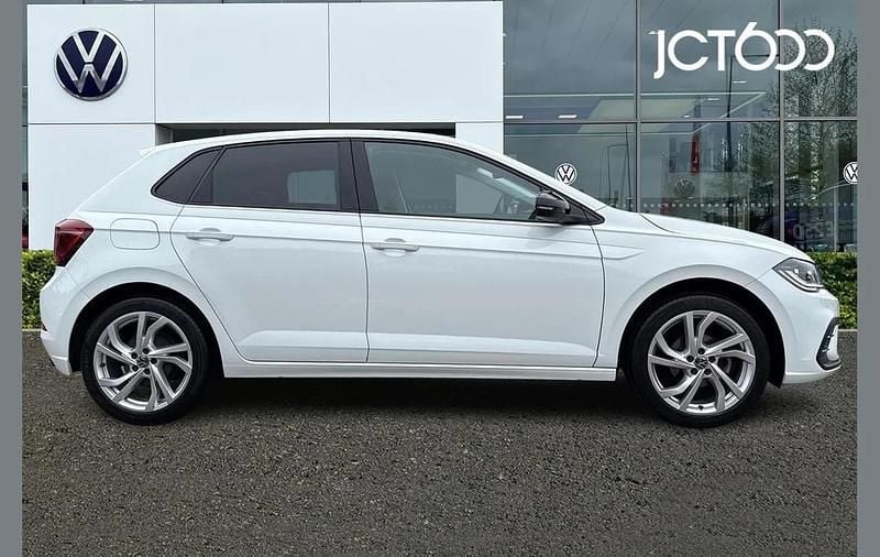 Used VW Polo Style 95 HP (69 kW) 2023 White Hatchback