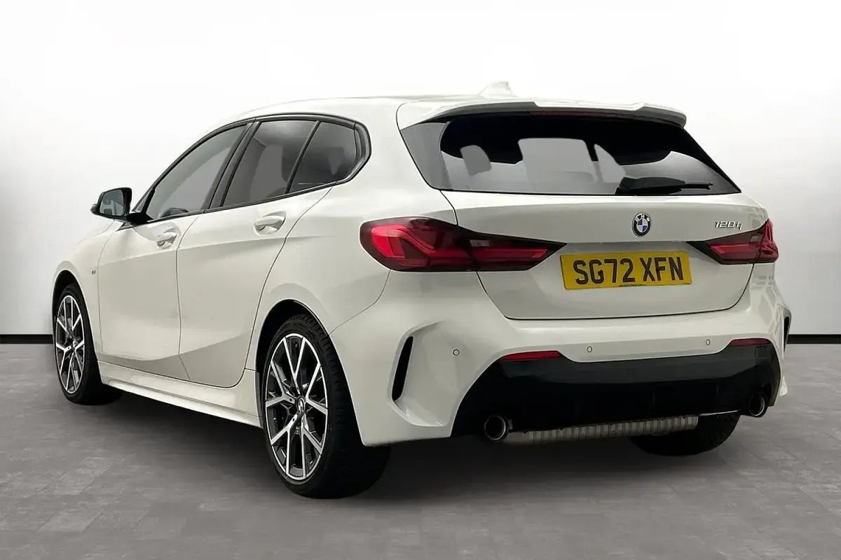 Used BMW 128 M Sport 265 HP (194 kW) 2022 White Hatchback