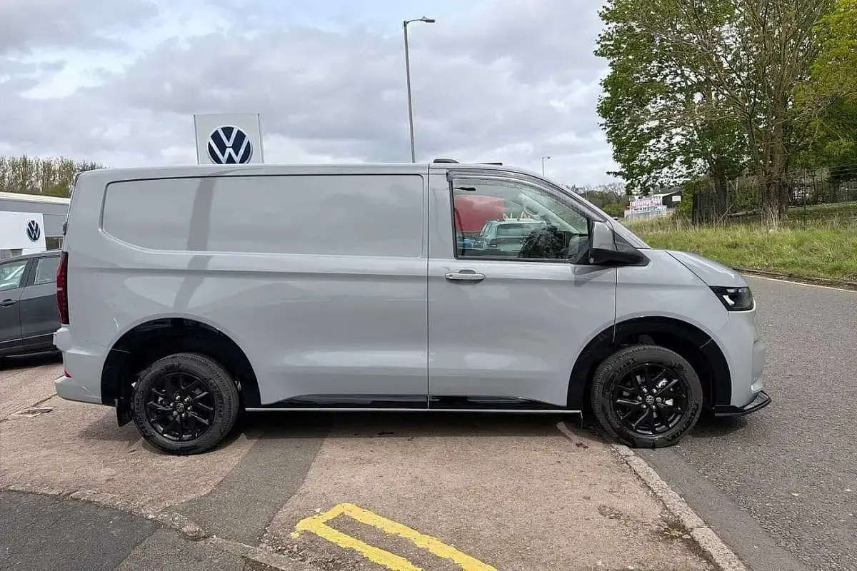 Usado VW Transporter Pro 150 CV (110 kW) 2026 Gris Van
