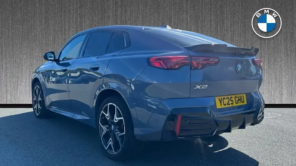 Begagnad BMW X2 M Sport 168 HK (123 kW) 2025 Grå SUV