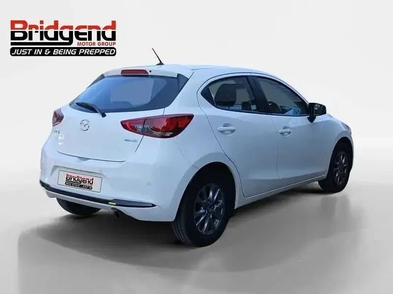 Used Mazda 2 Center-Line 116 HP (85 kW) 2024 White Hatchback