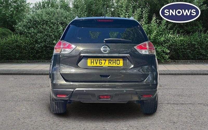 Used Nissan X-Trail Tekna 131 HP (96 kW) 2017 Green SUV