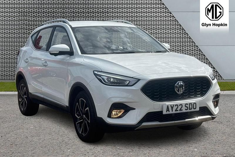 White Used 2022 MG ZS Exclusive Sedan | £13,681 (Fair price) - Image 1/4