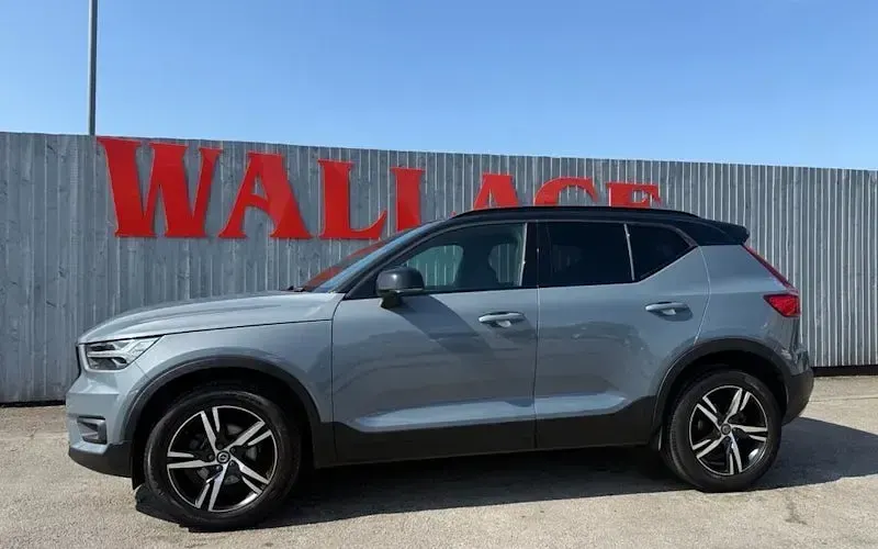 Used Volvo XC40 R-Design 163 HP (119 kW) 2021 SUV