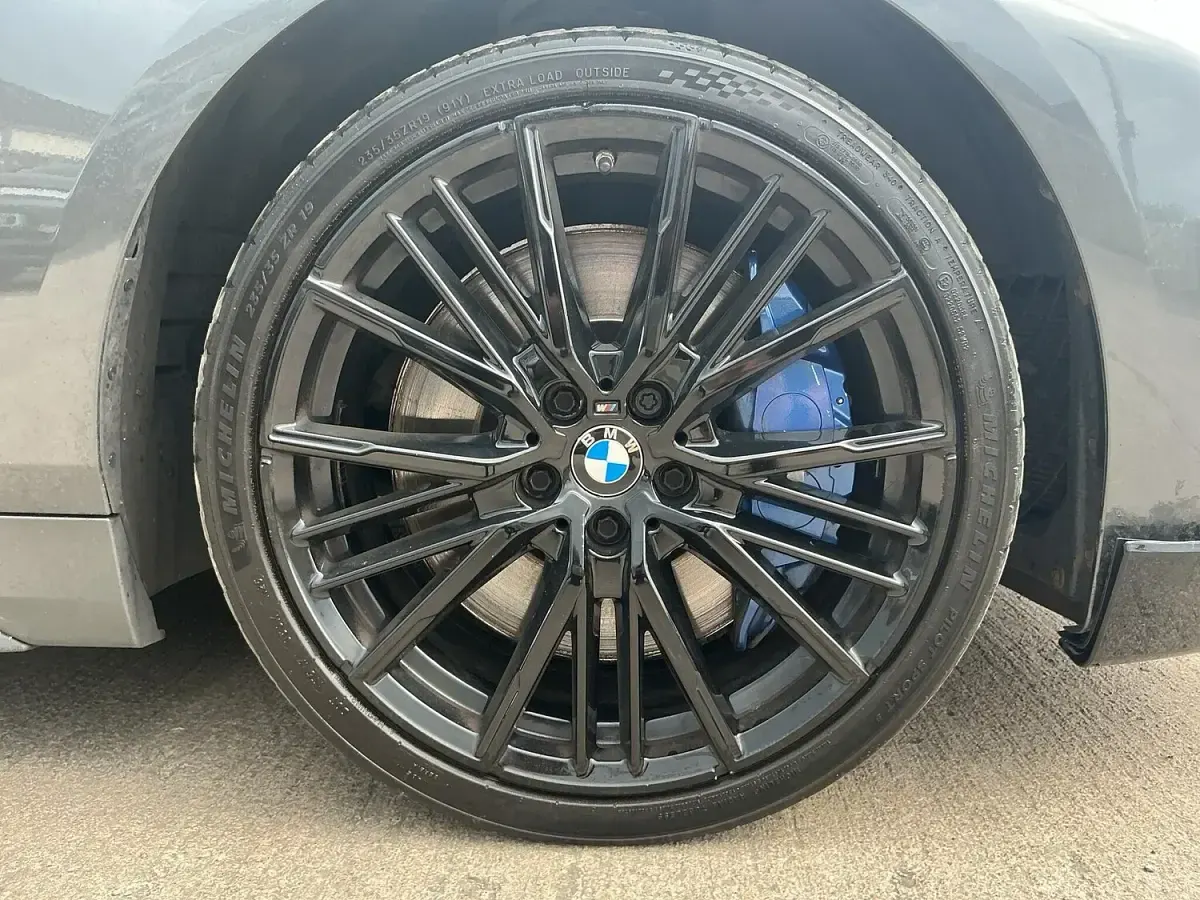 Usado BMW M135 Impressive 306 CV (225 kW) 2020 Gris Utilitario