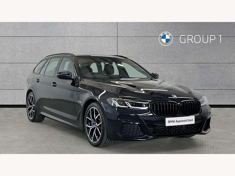 Black Used 2024 BMW 530e M Sport Estate | £35,950 (Fair price) - Image 1/4