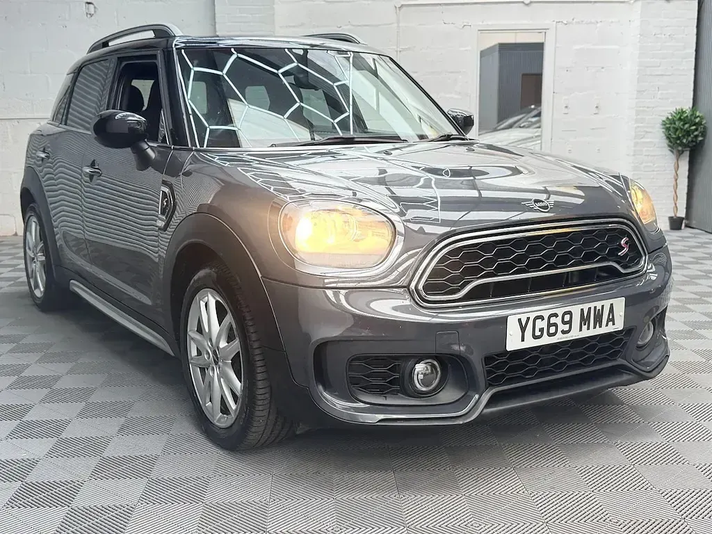 Used Mini Cooper S Countryman Sport 189 HP (139 kW) 2019 Grey SUV