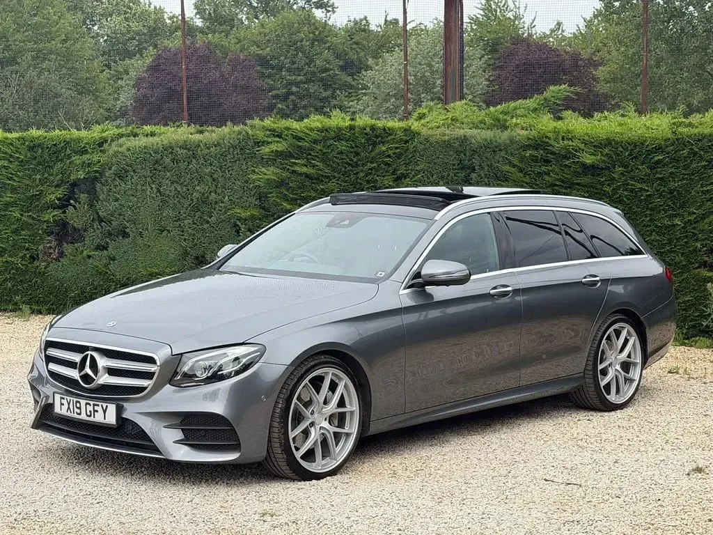 Used Mercedes E220 AMG line 194 HP (142 kW) 2019 Grey Estate