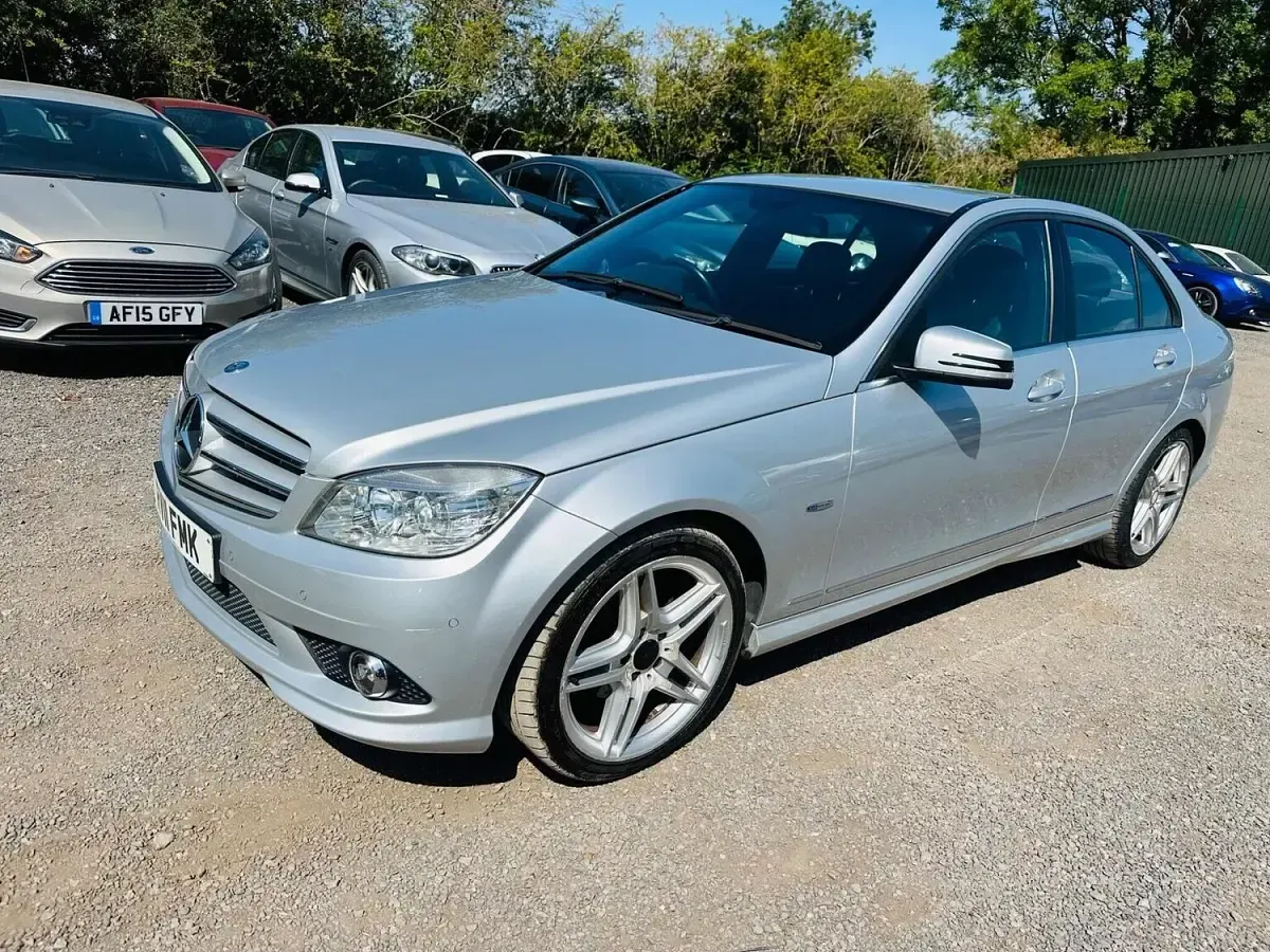 Used Mercedes C220 167 HP (122 kW) 2011 Silver Sedan