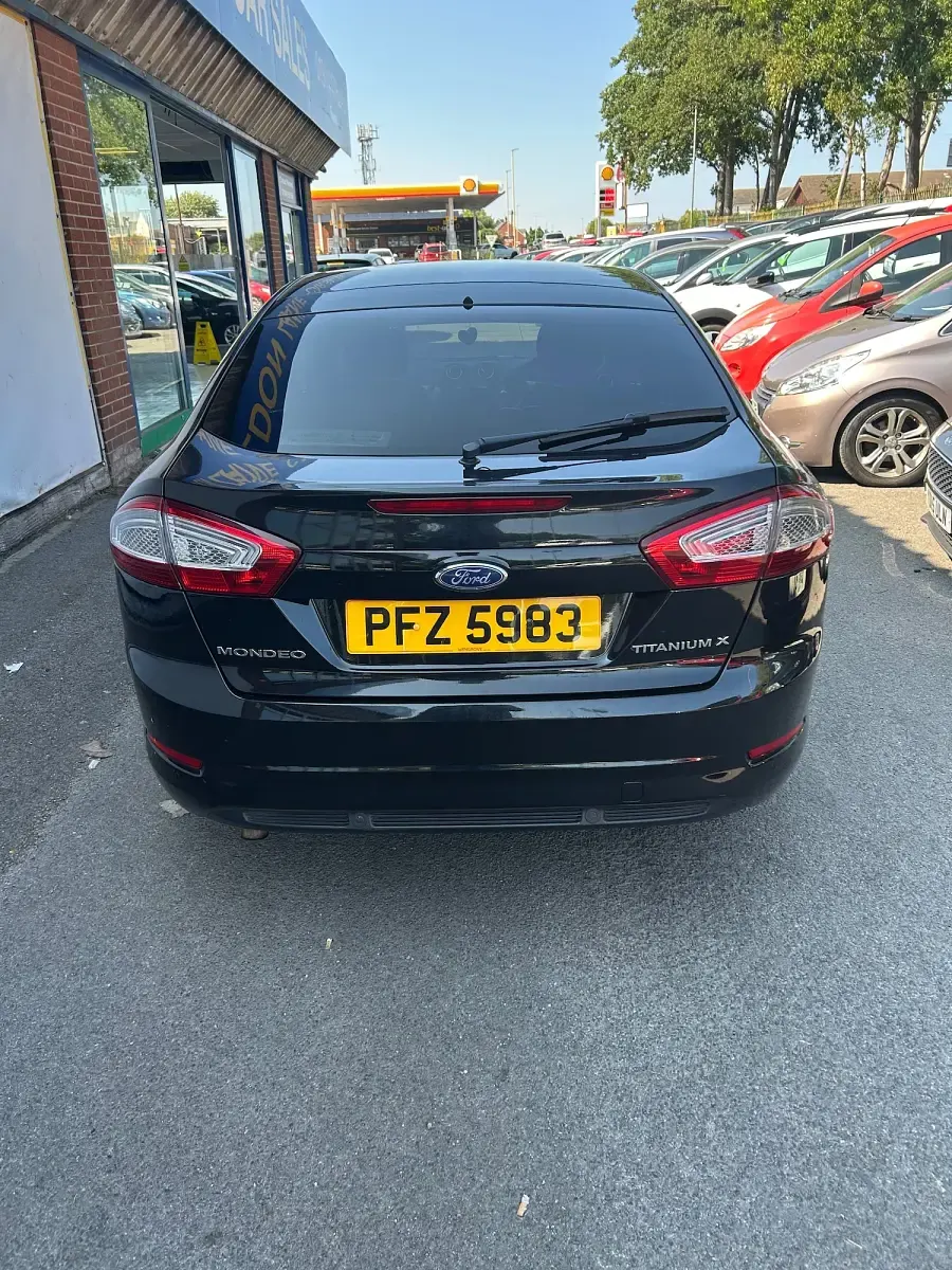 Used Ford Mondeo Business Edition 2013 Black Hatchback