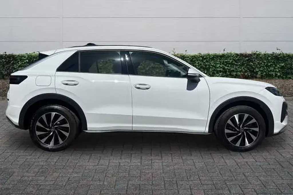 New VW T-Roc 150 HP (110 kW) 2026 SUV