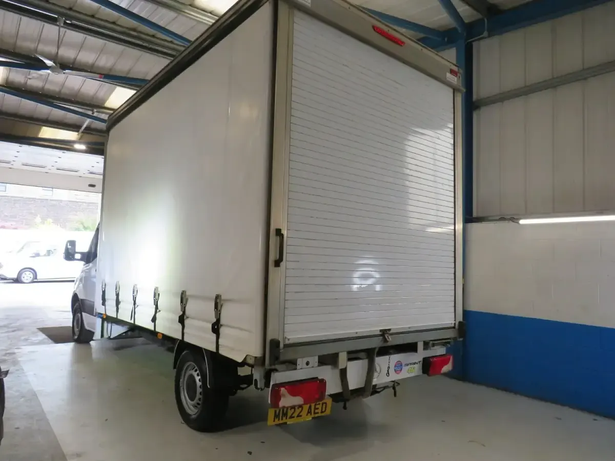 Used Mercedes Sprinter Progressive 168 HP (123 kW) 2022 White Van