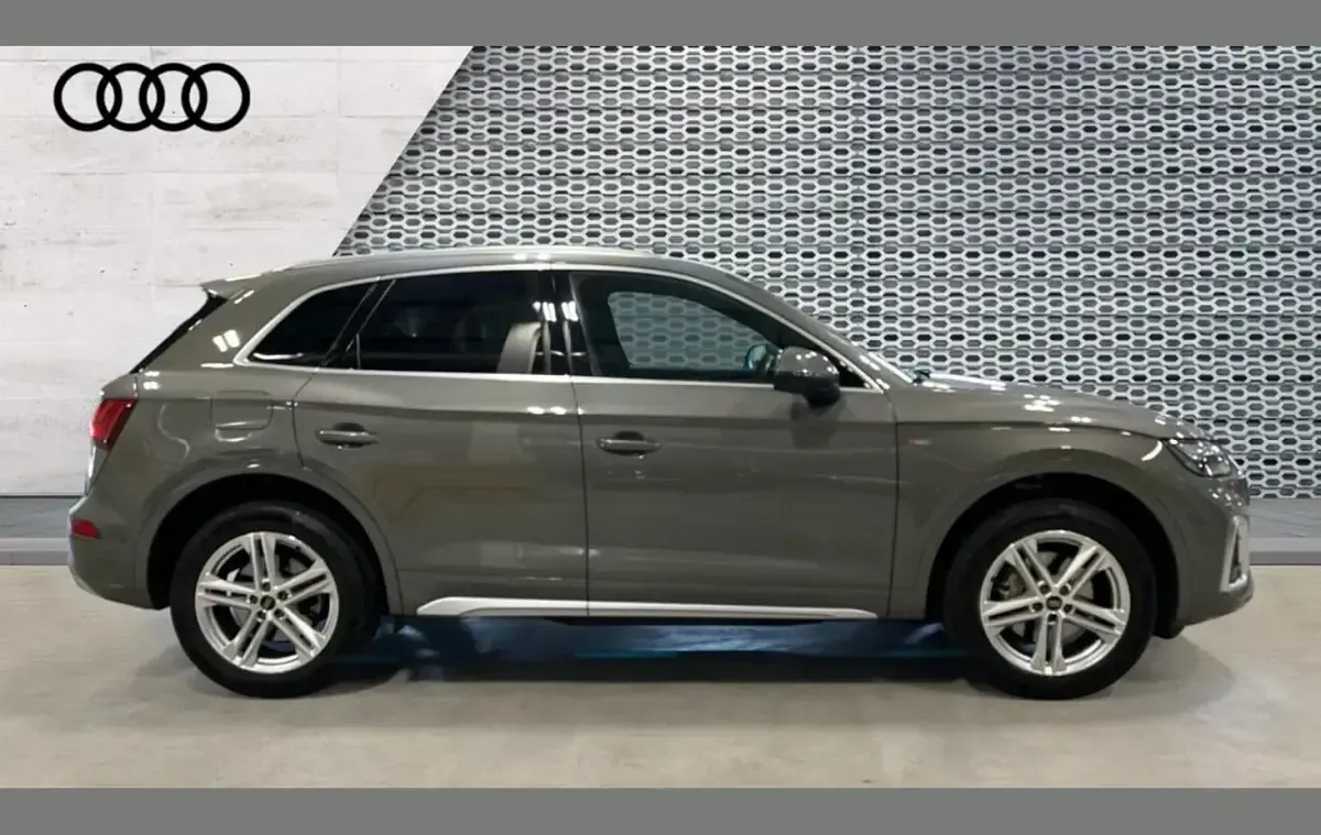 Used Audi Q5 S-Line 265 HP (194 kW) 2023 Grey SUV