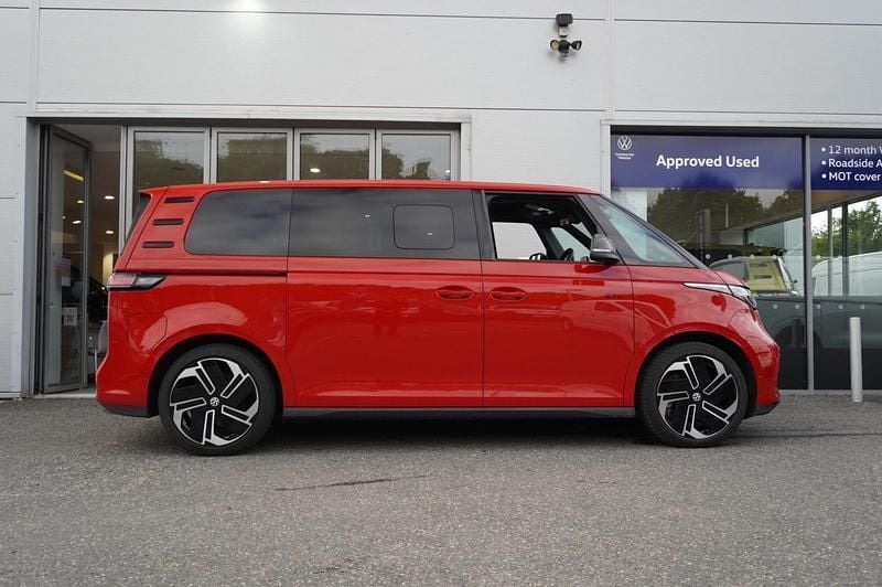 Usado VW ID. Buzz GTX 250 kW (340 HP) 2025 Vermelho Monovolume