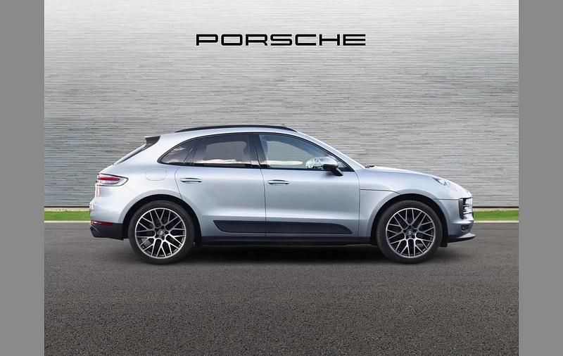 Used Porsche Macan 241 HP (177 kW) 2019 Silver SUV