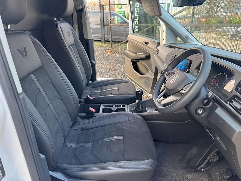 Used VW Caddy Edition 200 HP (147 kW) 2021 Candy white MPV