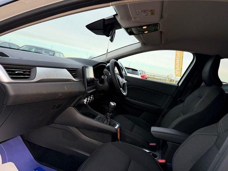 Used Renault Captur Iconic 140 HP (102 kW) 2021 White SUV