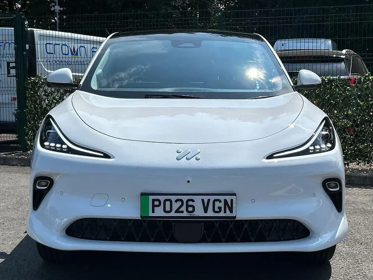 Used MG IM6 Performance 572 kW (778 HP) 2026 White SUV