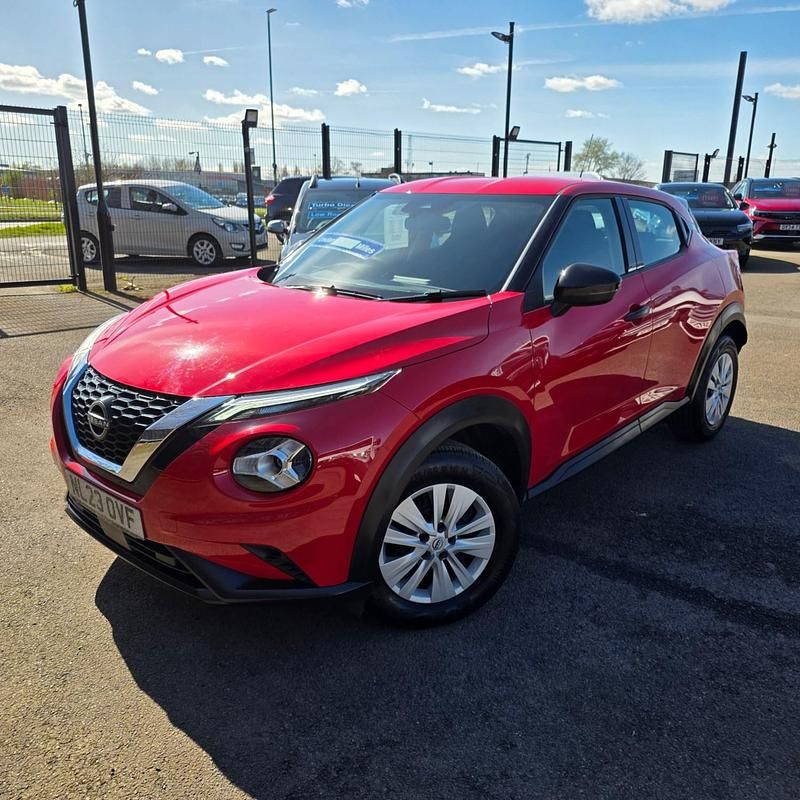Used Nissan Juke Visia 117 HP (86 kW) 2023 Red SUV