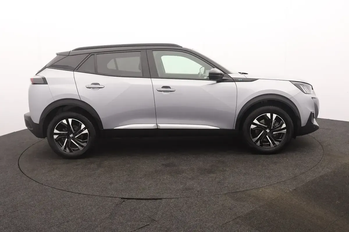 Used Peugeot 2008 GTi 100 kW (136 HP) 2023 Grey SUV